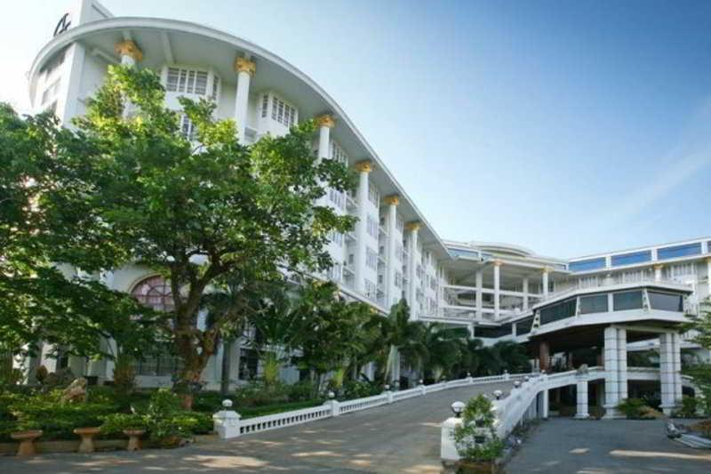Hermitage Hotel Korat-SHA Nakhonratchasima Exterior foto