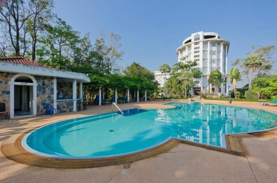 Hermitage Hotel Korat-SHA Nakhonratchasima Exterior foto